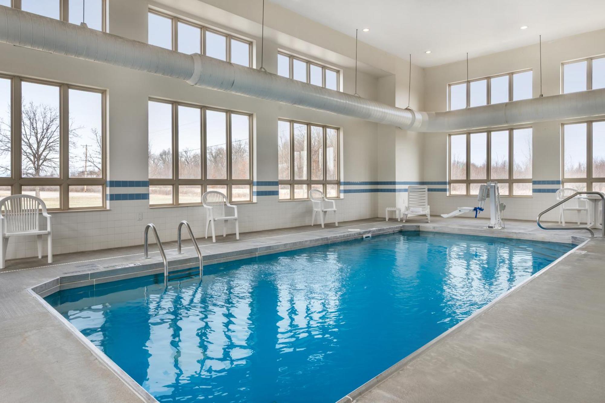 Quality Inn & Suites Rockport-Owensboro North Gold Award Winner Екстериор снимка